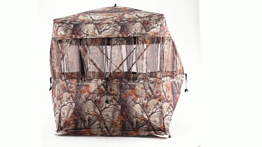 The VS360 6 1/2' x 6 1/2' 5-hub Ground Blind 360 View - image 8 from the video
